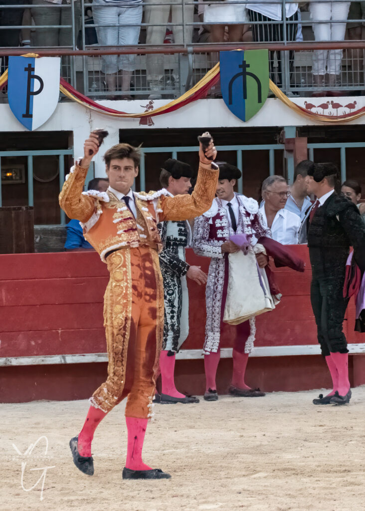 le torero El Rafi remporte 2 oreilles sur son second toro